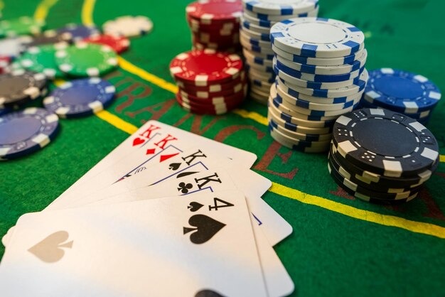 super mpo platform showing live casino tables and sportsbook markets on mobile